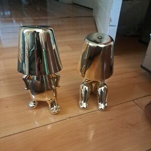 Golden brothers LED lamp